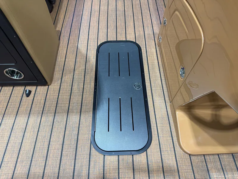 Slide: The Image of Bentley Pontoons Legacy 200HP QSB 223 Swingback Tritoon 2026 - 26