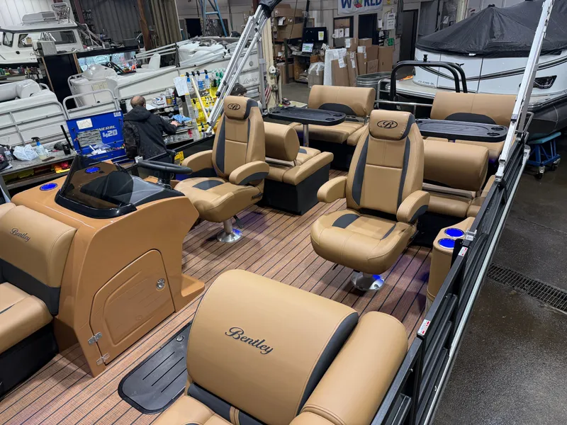 Slide: The Image of Bentley Pontoons Legacy 200HP QSB 223 Swingback Tritoon 2026 - 3