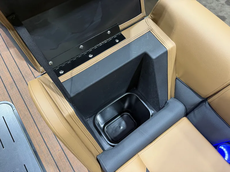 Slide: The Image of Bentley Pontoons Legacy 200HP QSB 223 Swingback Tritoon 2026 - 30