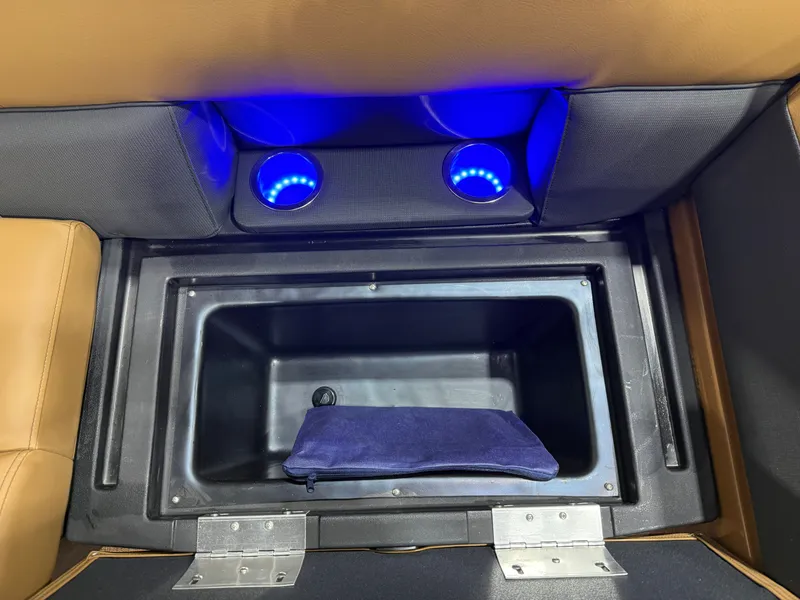 Slide: The Image of Bentley Pontoons Legacy 200HP QSB 223 Swingback Tritoon 2026 - 32