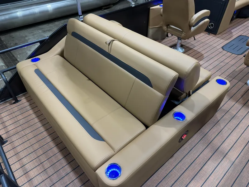 Slide: The Image of Bentley Pontoons Legacy 200HP Swingback 223 Tritoon 2026 - 17