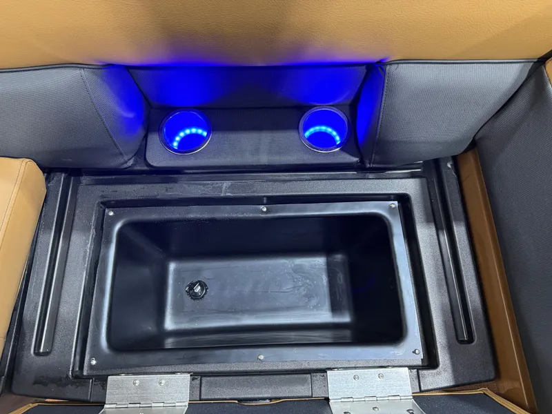 Slide: The Image of Bentley Pontoons Legacy 200HP Swingback 223 Tritoon 2026 - 31