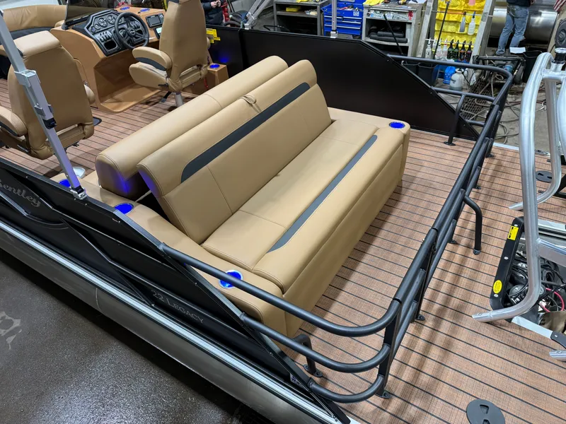 Slide: The Image of Bentley Pontoons Legacy 200HP Swingback 223 Tritoon 2026 - 4