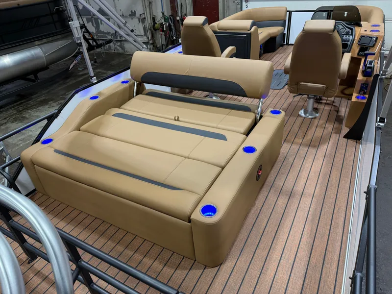 Slide: The Image of Bentley Pontoons Legacy 200HP Swingback 223 Tritoon 2026 - 22