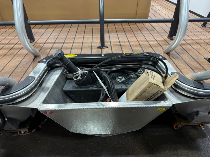 Slide: The Image of Bentley Pontoons Legacy 200HP Swingback 223 Tritoon 2026 - 42