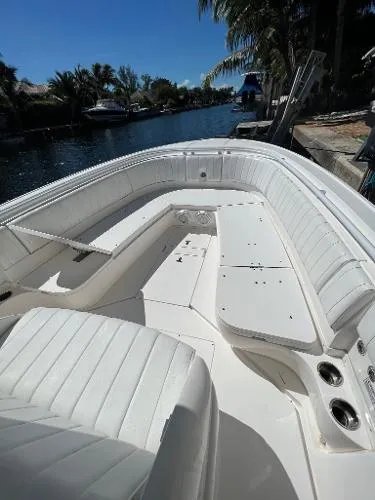 Slide: The Image of Intrepid 327 Center Console 2015 - 4