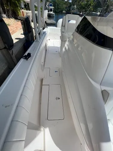 Slide: The Image of Intrepid 327 Center Console 2015 - 9