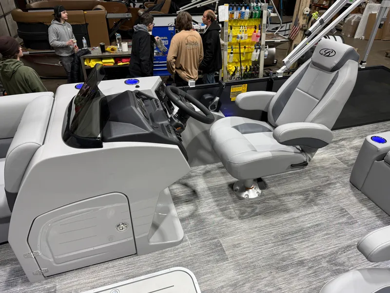 Slide: The Image of Bentley Pontoons Legacy 200HP Swingback 223 Tritoon 2026 - 10