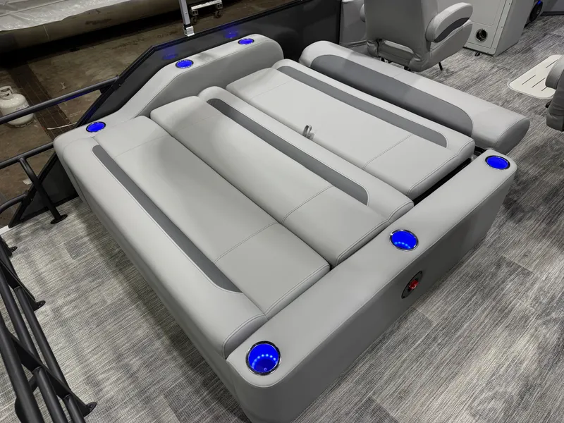 Slide: The Image of Bentley Pontoons Legacy 200HP Swingback 223 Tritoon 2026 - 18