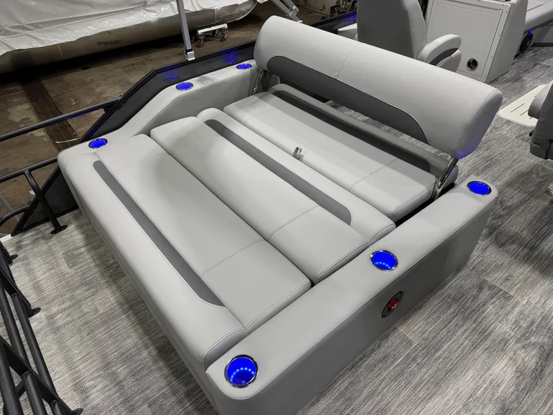 Slide: The Image of Bentley Pontoons Legacy 200HP Swingback 223 Tritoon 2026 - 20