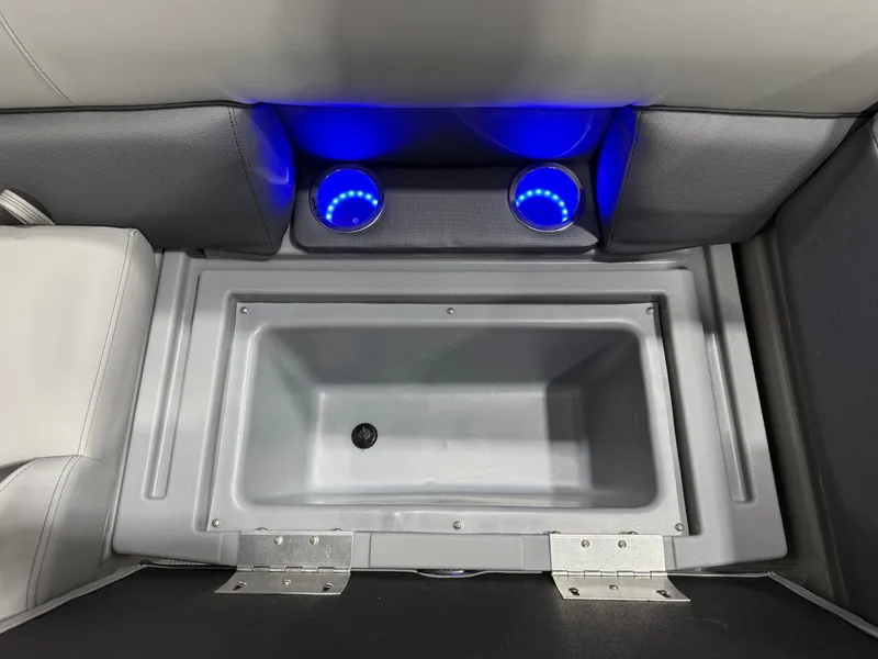 Slide: The Image of Bentley Pontoons Legacy 200HP Swingback 223 Tritoon 2026 - 31