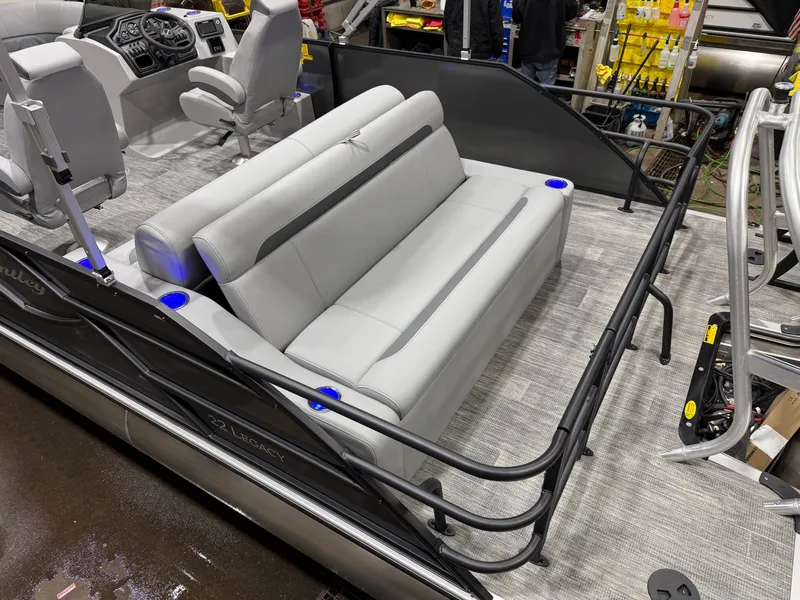 Slide: The Image of Bentley Pontoons Legacy 200HP Swingback 223 Tritoon 2026 - 4