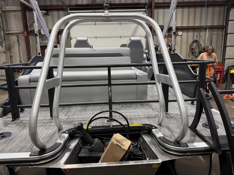 Slide: The Image of Bentley Pontoons Legacy 200HP Swingback 223 Tritoon 2026 - 44