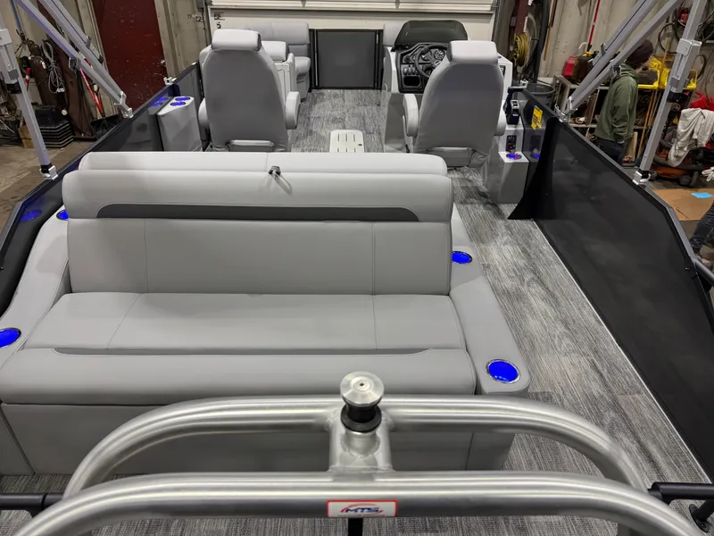 Slide: The Image of Bentley Pontoons Legacy 200HP Swingback 223 Tritoon 2026 - 5