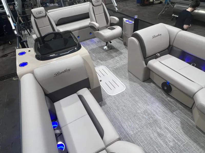 Slide: The Image of Bentley Pontoons Legacy 200HP Swingback 223 Tritoon 2026 - 30