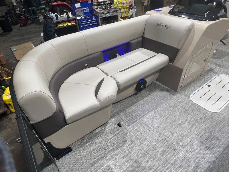 Slide: The Image of Bentley Pontoons Legacy 200HP Swingback 223 Tritoon 2026 - 5