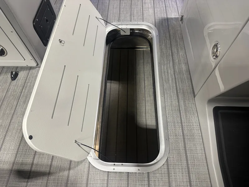 Slide: The Image of Bentley Pontoons Elite 200HP 223 Admiral Quad Lounge Tritoon 2025 - 45