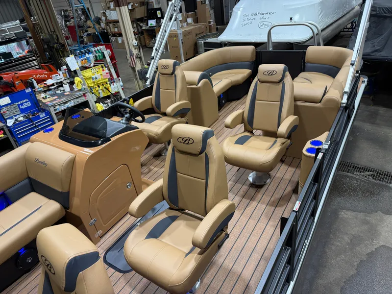 Slide: The Image of Bentley Pontoons Legacy 200HP Navigator DL 223 Quad Lounge Tritoon & Honda 4-Stroke EFI 2026 - 3