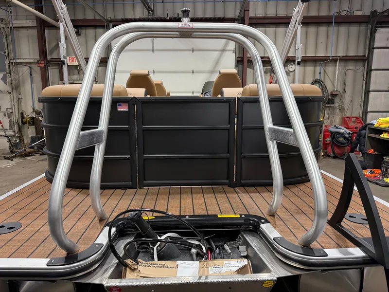 Slide: The Image of Bentley Pontoons Legacy 200HP Navigator DL 223 Quad Lounge Tritoon & Honda 4-Stroke EFI 2026 - 39