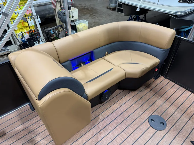 Slide: The Image of Bentley Pontoons Legacy 200HP Navigator 223 Quad Lounge Tritoon 2026 - 18