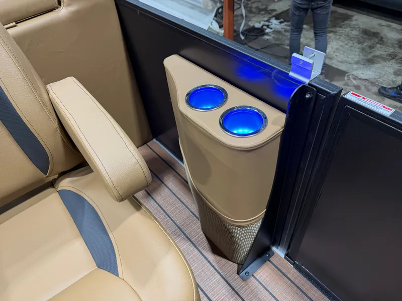 Slide: The Image of Bentley Pontoons Legacy 200HP Navigator 223 Quad Lounge Tritoon 2026 - 22