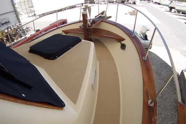Slide: The Image of Marine Trader 34 Trawler 1983 - 10