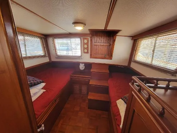 Slide: The Image of Marine Trader 34 Trawler 1983 - 3