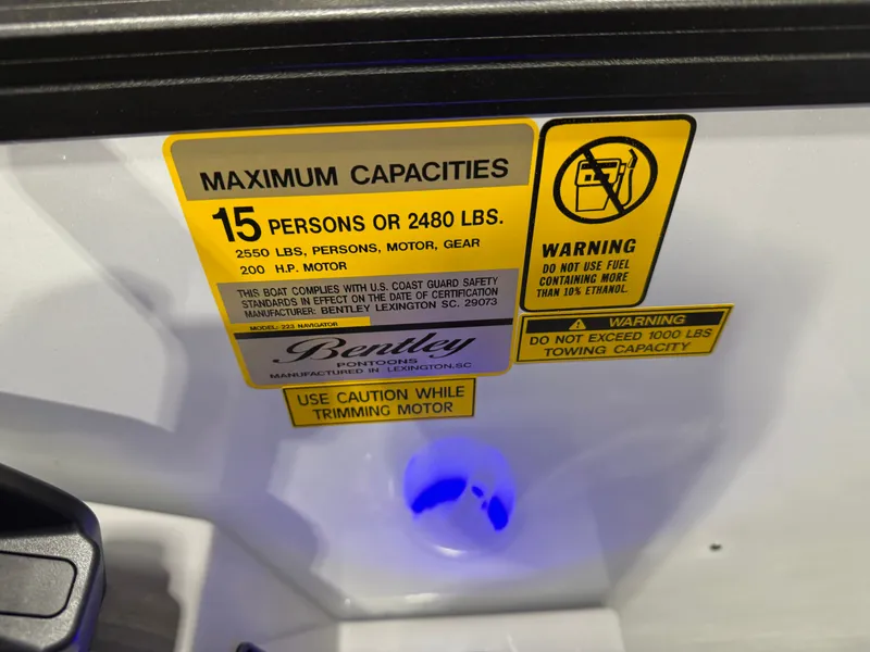 Slide: The Image of Bentley Pontoons Legacy 200HP Navigator 223 Quad Lounge Tritoon 2026 - 18