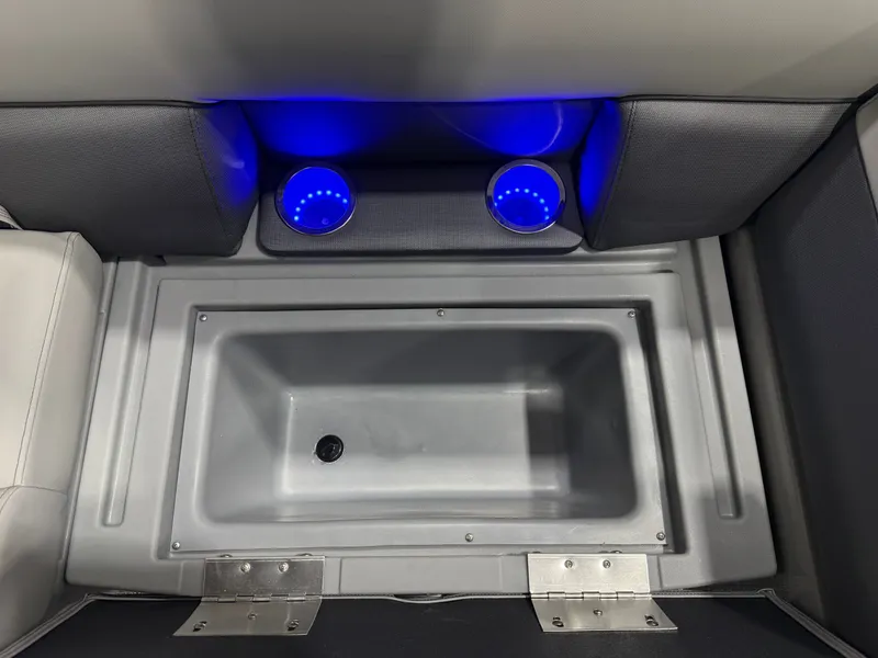 Slide: The Image of Bentley Pontoons Legacy 200HP Navigator 223 Quad Lounge Tritoon 2026 - 30