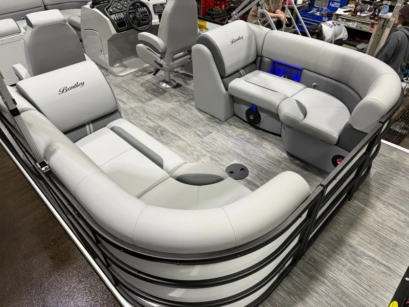 Slide: The Image of Bentley Pontoons Legacy 200HP Navigator 223 Quad Lounge Tritoon 2026 - 4