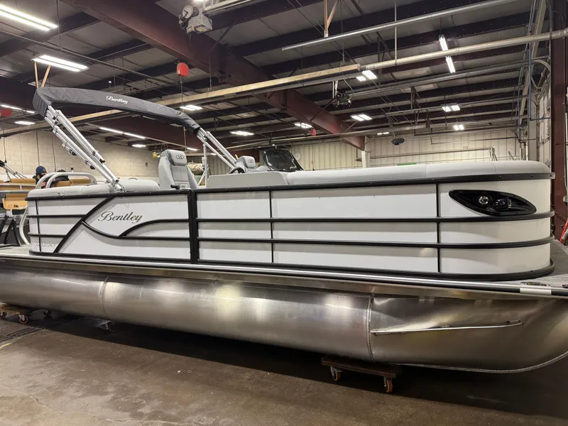 Slide: The Image of Bentley Pontoons Legacy 200HP Navigator 223 Quad Lounge Tritoon 2026 - 48