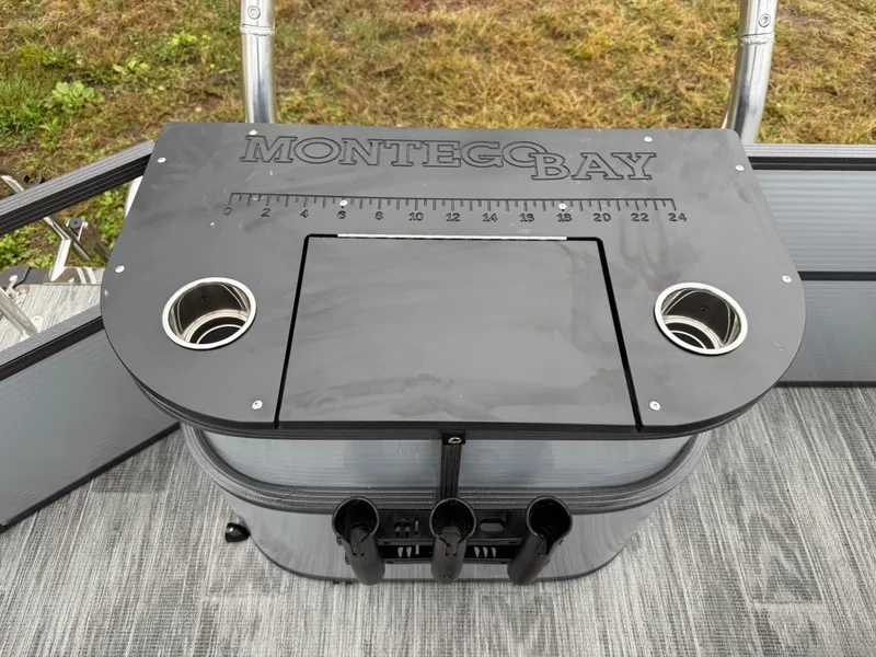 Slide: The Image of Montego Bay 150HP Fish & Cruise 8522 Tritoon 2026 - 19