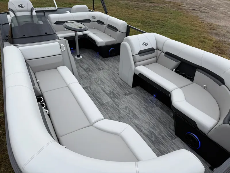 Slide: The Image of Montego Bay 150HP Fish & Cruise 8522 Tritoon 2026 - 35