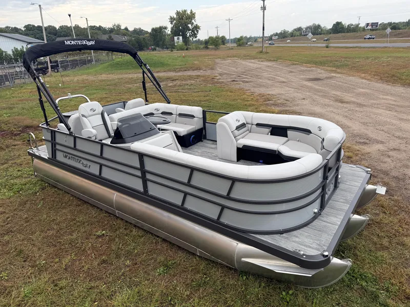 Slide: The Image of Montego Bay 150HP Fish & Cruise 8522 Tritoon 2026 - 8