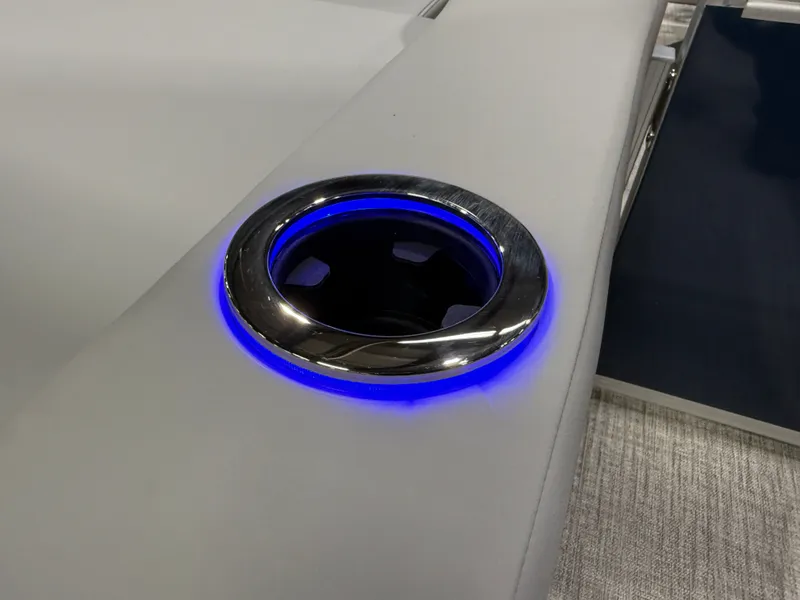 Slide: The Image of Tahoe LTZ 200HP VRB 2385 Swingback Tritoon 2026 - 26