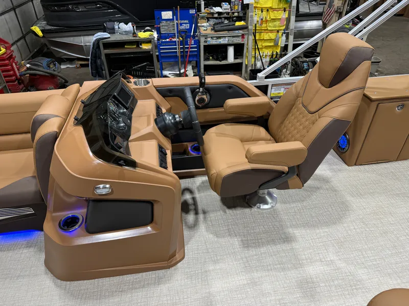Slide: The Image of Tahoe LTZ 200HP CRB 2385 Cruise Rear Bench Tritoon 2026 - 10
