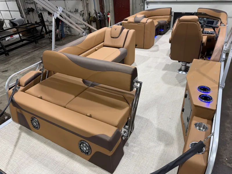 Slide: The Image of Tahoe LTZ 200HP CRB 2385 Cruise Rear Bench Tritoon 2026 - 22