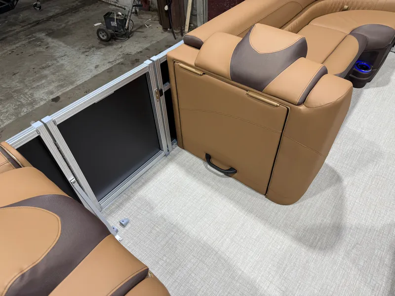 Slide: The Image of Tahoe LTZ 200HP CRB 2385 Cruise Rear Bench Tritoon 2026 - 28