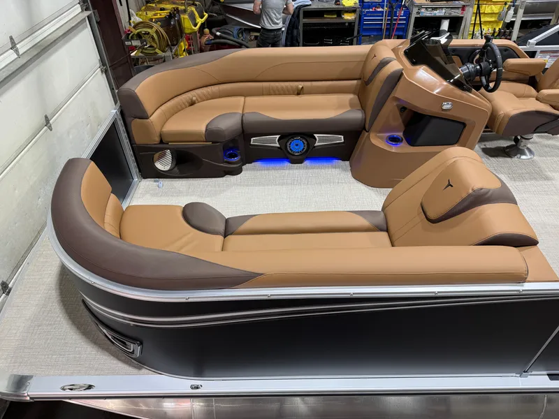 Slide: The Image of Tahoe LTZ 200HP CRB 2385 Cruise Rear Bench Tritoon 2026 - 3