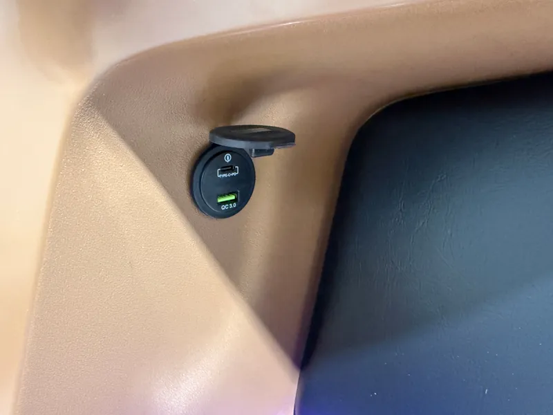 Slide: The Image of Tahoe LTZ 200HP CRB 2385 Cruise Rear Bench Tritoon 2026 - 37