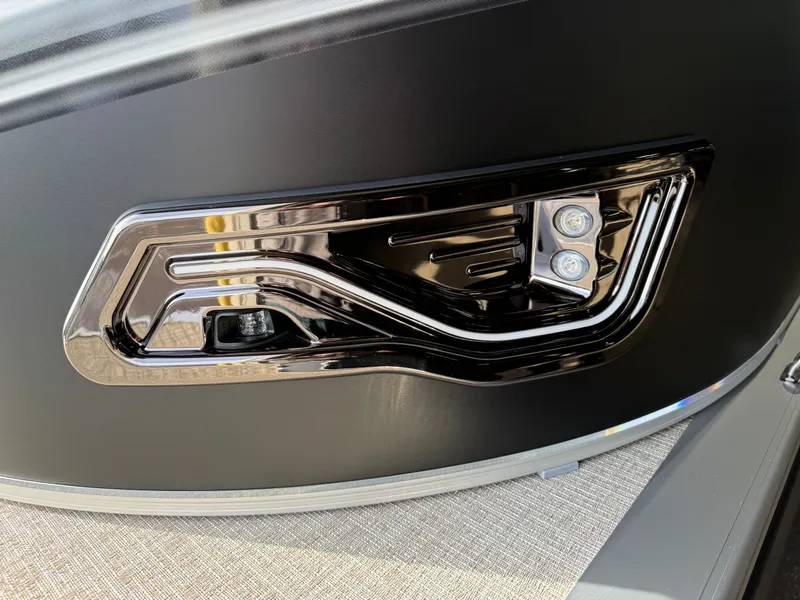 Slide: The Image of Tahoe LTZ 200HP CRB 2385 Cruise Rear Bench Tritoon 2026 - 41