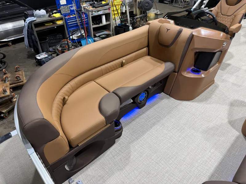 Slide: The Image of Tahoe LTZ 200HP CRB 2385 Cruise Rear Bench Tritoon 2026 - 8