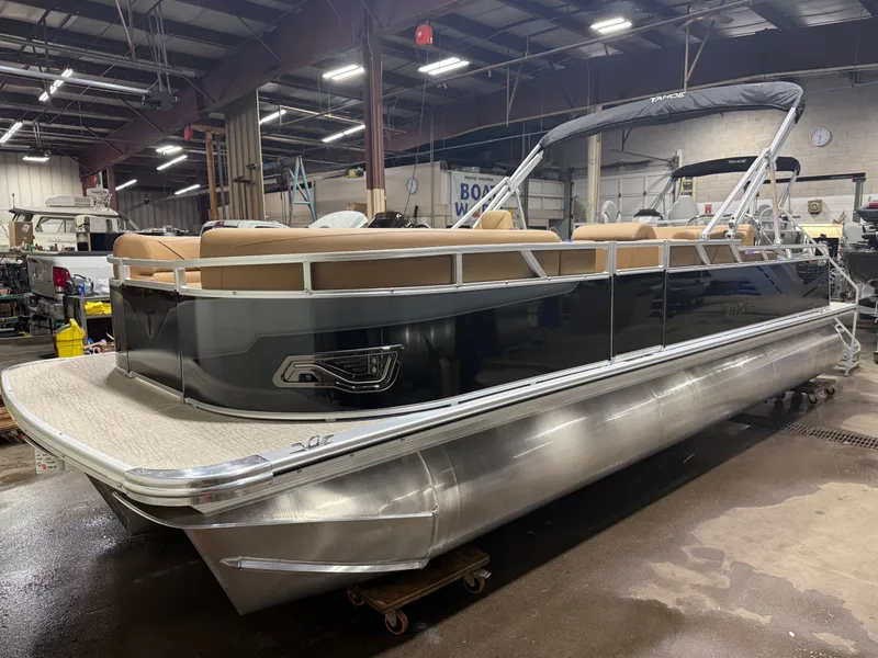 Slide: The Image of Tahoe Sport 200HP VRB 2385 Swingback Tritoon 2026 - 37