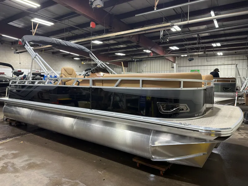 Slide: The Image of Tahoe Sport 200HP VRB 2385 Swingback Tritoon 2026 - 46