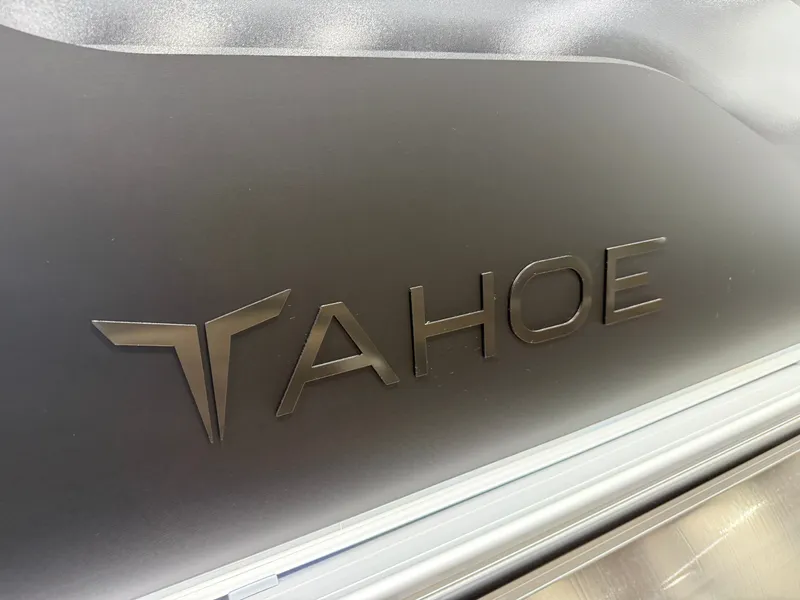 Slide: The Image of Tahoe Sport 200HP VRB 2385 Swingback Tritoon 2026 - 39