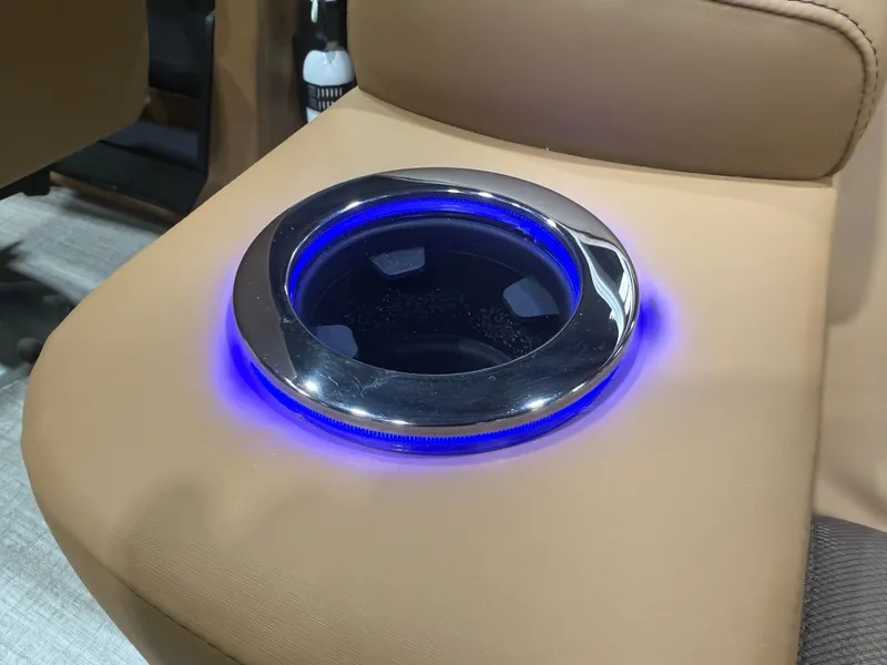 Slide: The Image of Tahoe LTZ 200HP Quad Lounge Shift SS 2385 Tritoon 2026 - 26