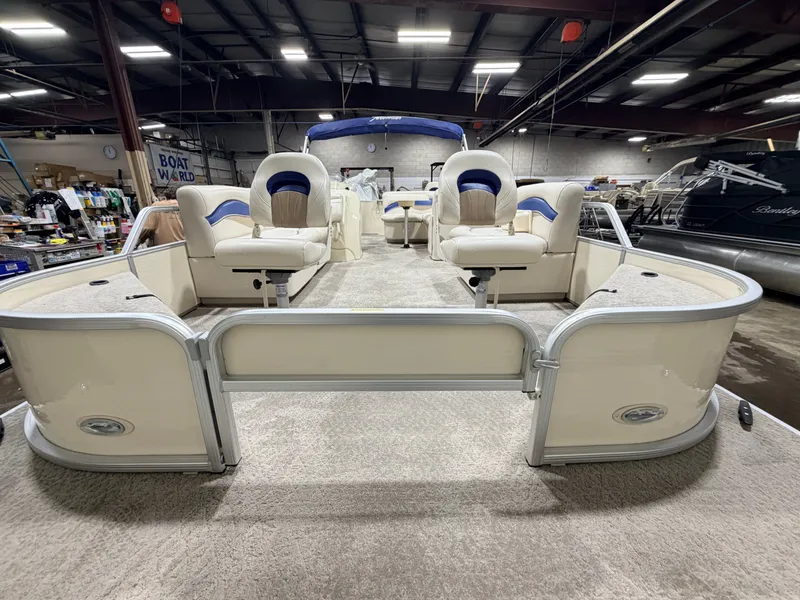 Slide: The Image of Sweetwater 2386 F Pontoon & 90HP Yamaha 4-Stroke EFI - $15,995 2006 - 11