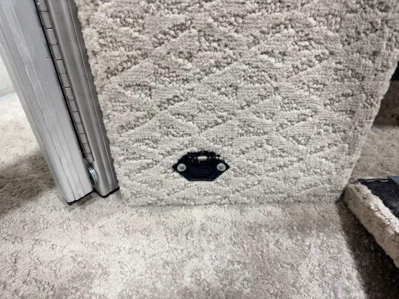 Slide: The Image of Sweetwater 2386 F Pontoon & 90HP Yamaha 4-Stroke EFI - $15,995 2006 - 16