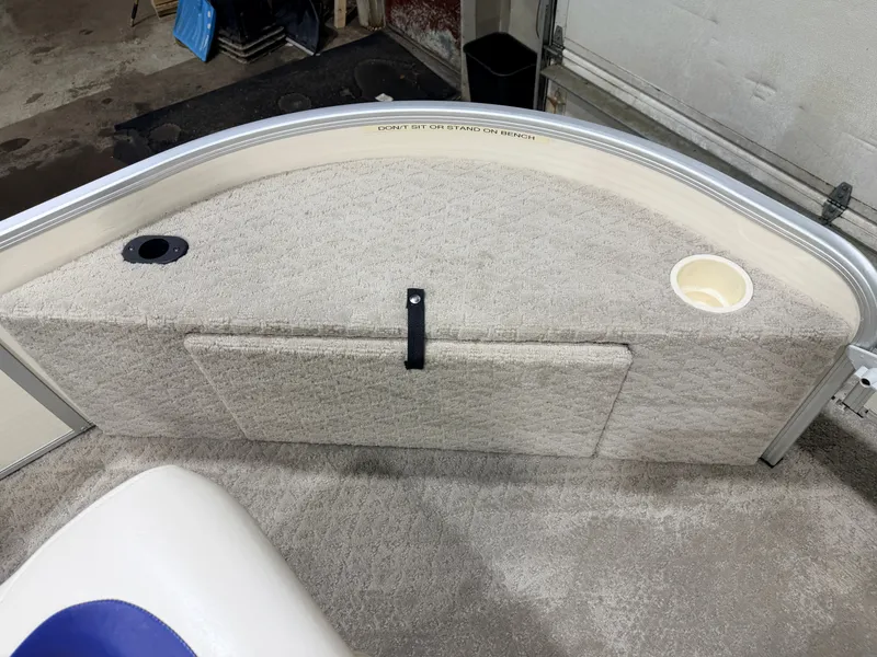 Slide: The Image of Sweetwater 2386 F Pontoon & 90HP Yamaha 4-Stroke EFI - $15,995 2006 - 19