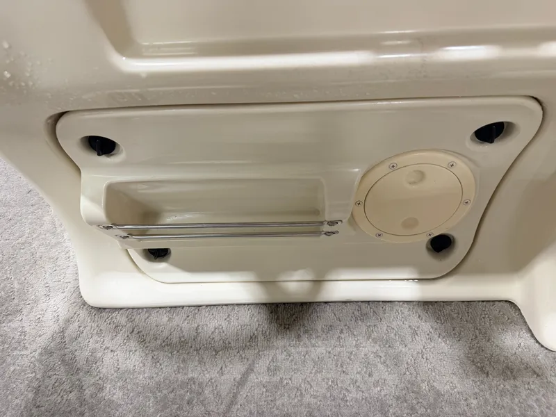 Slide: The Image of Sweetwater 2386 F Pontoon & 90HP Yamaha 4-Stroke EFI - $15,995 2006 - 24